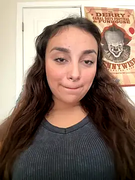 CharmingMaddie online show from October 2025 04:27:01 PM