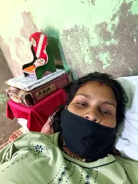 Love-pari077 online show from November 2025 03:30:02 AM