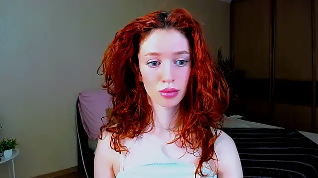 ChristinaConteeree online show from July 2026 07:05:01 PM