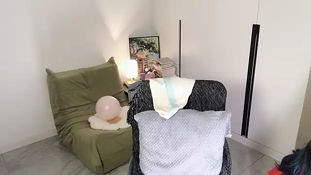 Emmaq996 online show from September 2025 02:26:01 AM