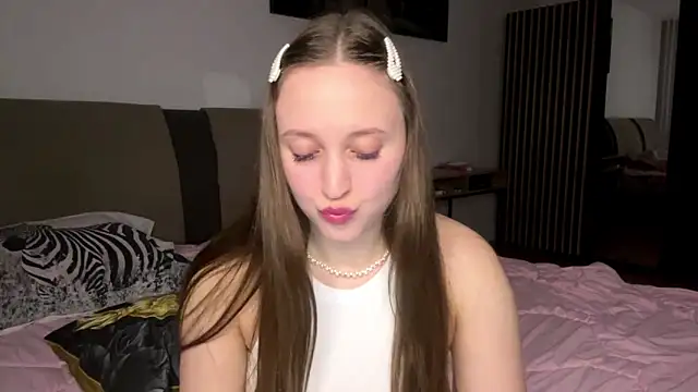 Shirley1Ross online show from September 2025 08:19:01 PM
