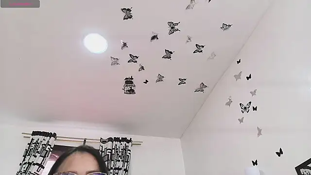 Snapshot of KattyLatina chatting on September 2025 03:12:01 PM KattyLatina online show from September 2025 03:12:01 PM