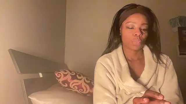 Peachyz69 online show from February 2026 07:16:02 AM