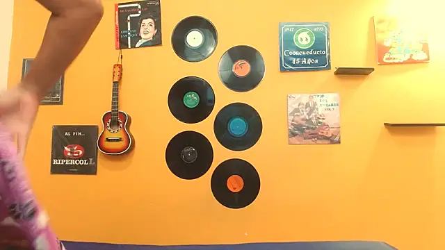 meisevil77 online show from September 2025 02:55:01 AM