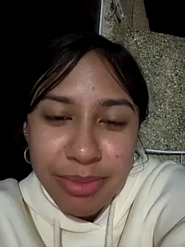 Snapshot of lynn9000 chatting on October 2025 05:08:01 AM lynn9000 online show from October 2025 05:08:01 AM