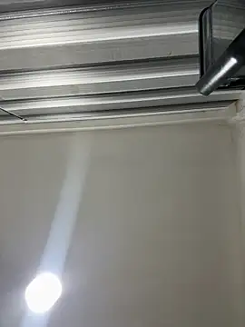 Snapshot of lynn9000 chatting on November 2025 05:29:02 AM lynn9000 online show from November 2025 05:29:02 AM