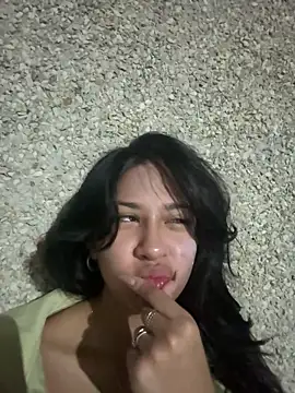 Snapshot of lynn9000 chatting on November 2025 07:40:01 AM lynn9000 online show from November 2025 07:40:01 AM