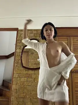 lynn9000 online show from December 2025 11:09:02 PM