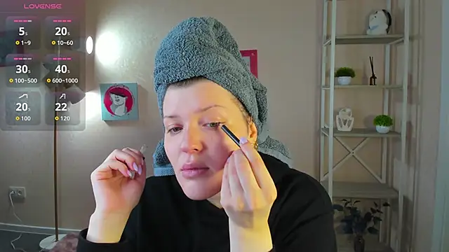 Snapshot of Michele_Greenn chatting on September 2025 12:12:02 AM Michele Greenn online show from September 2025 12:12:02 AM