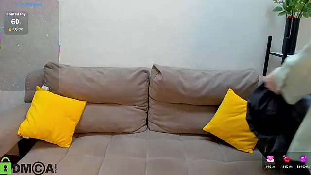 Snapshot of Michele_Greenn chatting on October 2025 01:17:02 AM Michele Greenn online show from October 2025 01:17:02 AM