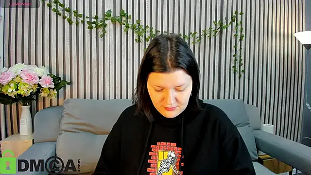 Snapshot of Michele_Greenn chatting on November 2025 01:08:01 AM Michele Greenn online show from November 2025 01:08:01 AM