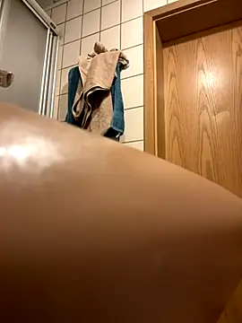 irimiea1729 online show from November 2025 08:34:02 PM