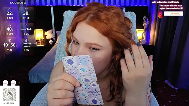 Clumsy Nana online show from October 2025 06:38:02 PM