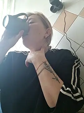 Xseniy online show from October 2025 09:06:02 AM