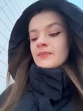 KittyQueeny online show from December 2025 01:05:02 PM