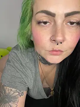 ninabobina666 online show from September 2025 02:39:02 PM