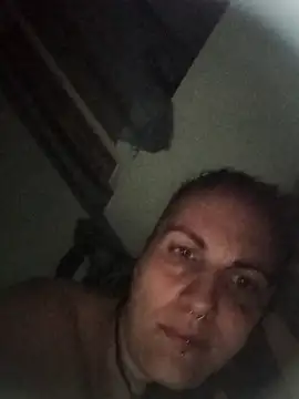 Snapshot of est_82 chatting on September 2025 09:27:01 PM est 82 online show from September 2025 09:27:01 PM