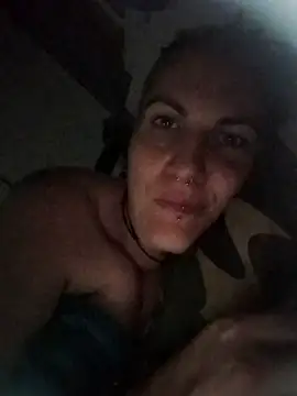 Snapshot of est_82 chatting on September 2025 08:03:01 PM est 82 online show from September 2025 08:03:01 PM