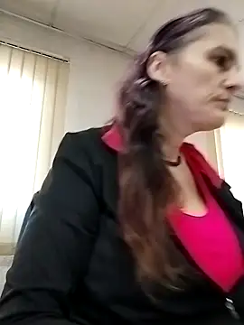 Snapshot of est_82 chatting on October 2025 07:31:02 AM est 82 online show from October 2025 07:31:02 AM