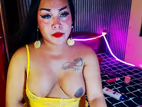 CumFactoryLuna online show from May 2026 12:10:01 PM