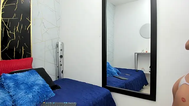 Snapshot of HannaHot_69 chatting on October 2025 12:47:01 PM HannaHot 69 online show from October 2025 12:47:01 PM