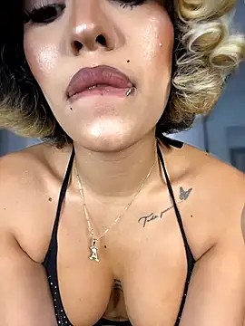 MystiqueXXX online show from February 2026 01:11:01 PM