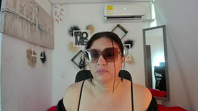Snapshot of tatiana_sofiaa chatting on September 2025 01:22:02 PM tatiana sofiaa online show from September 2025 01:22:02 PM