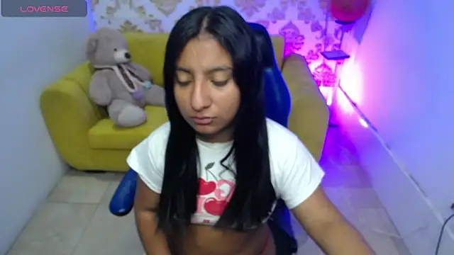 Snapshot of maddisson_m chatting on September 2025 01:32:01 PM maddisson m online show from September 2025 01:32:01 PM
