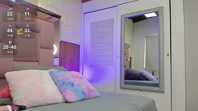 valeriahenao1 online show from October 2025 07:14:02 PM