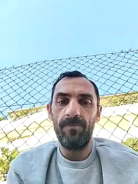 hotmen83 online show from October 2025 09:21:02 AM