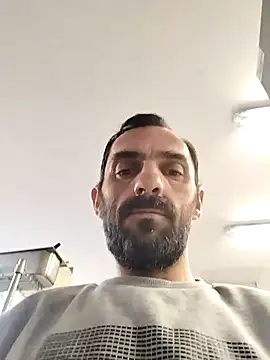 hotmen83 online show from October 2025 07:16:01 AM