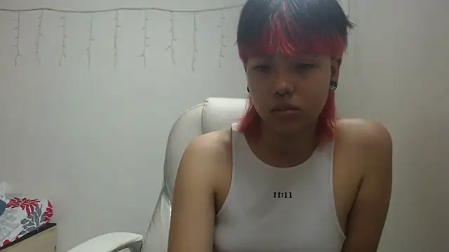 Snapshot of BJkoreanboy chatting on October 2025 08:29:02 PM BJkoreanboy online show from October 2025 08:29:02 PM