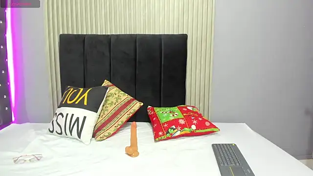 Sex samantha online show from December 2025 01:04:02 PM