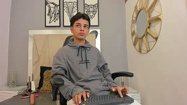 owen  johnson online show from September 2025 11:47:01 AM