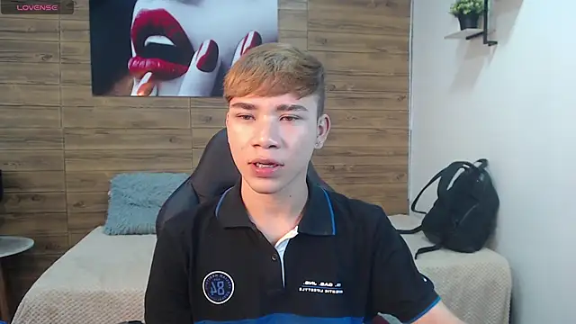 nathanclay online show from February 2026 03:27:01 AM