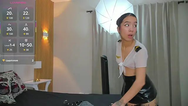 lilyth adam online show from November 2025 07:36:01 PM