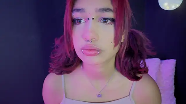 zoelight18 online show from September 2025 03:50:02 AM