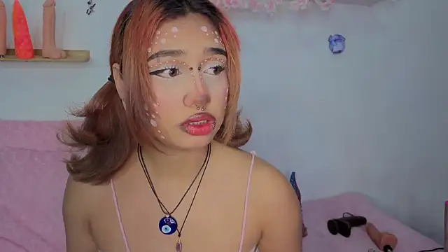 zoelight18 online show from October 2025 09:26:02 AM