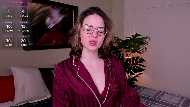 Sunny Teaze online show from February 2026 07:15:01 AM