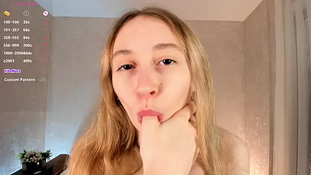 BeatrixHiett online show from November 2025 04:37:01 AM