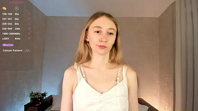 BeatrixHiett online show from November 2025 04:01:02 AM