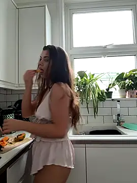 AlitaNova online show from October 2025 10:56:02 AM