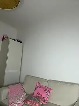 AlitaNova online show from December 2025 08:47:01 PM