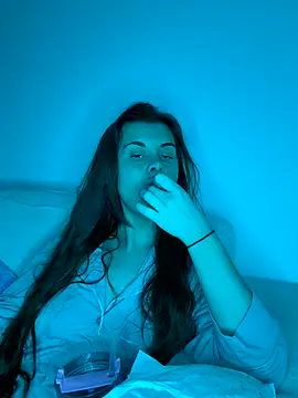 AlitaNova online show from December 2025 09:21:02 PM