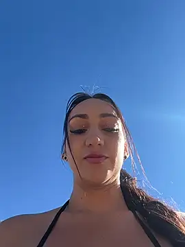 Ninabigtitied online show from November 2025 11:33:01 AM