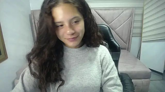 Velvet Moon V online show from October 2025 01:08:01 PM