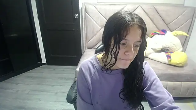 Velvet Moon V online show from October 2025 01:23:01 PM