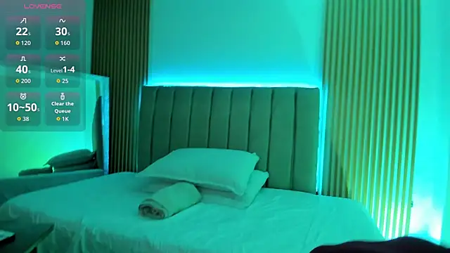 naishaa  online show from September 2025 06:33:02 PM