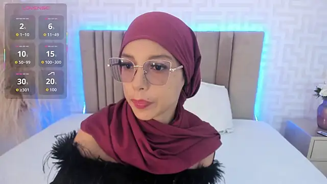 naishaa  online show from May 2026 06:38:01 PM