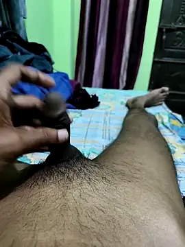 RohitHot122 online show from April 2026 07:07:02 PM